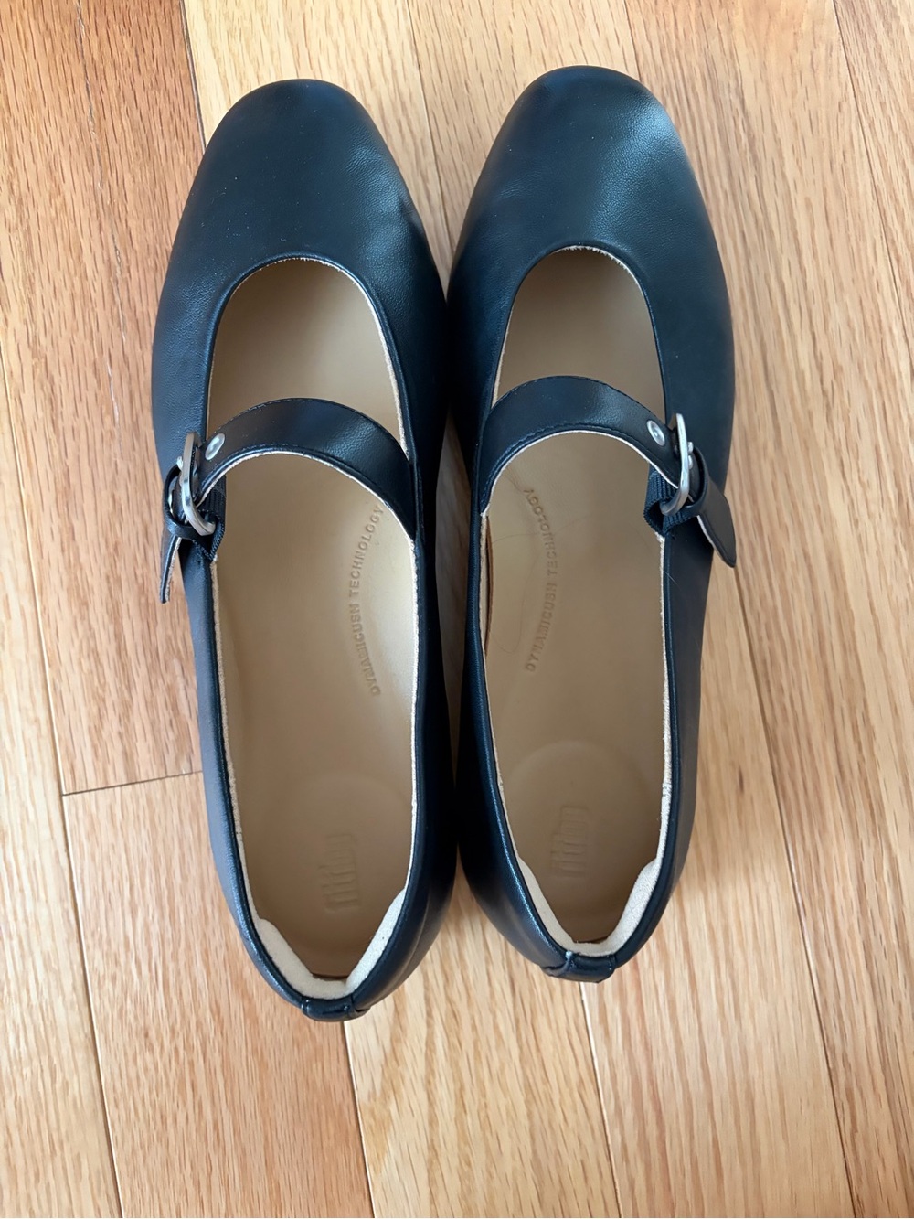 Fitflop delicato black flats size 8.5 worn once